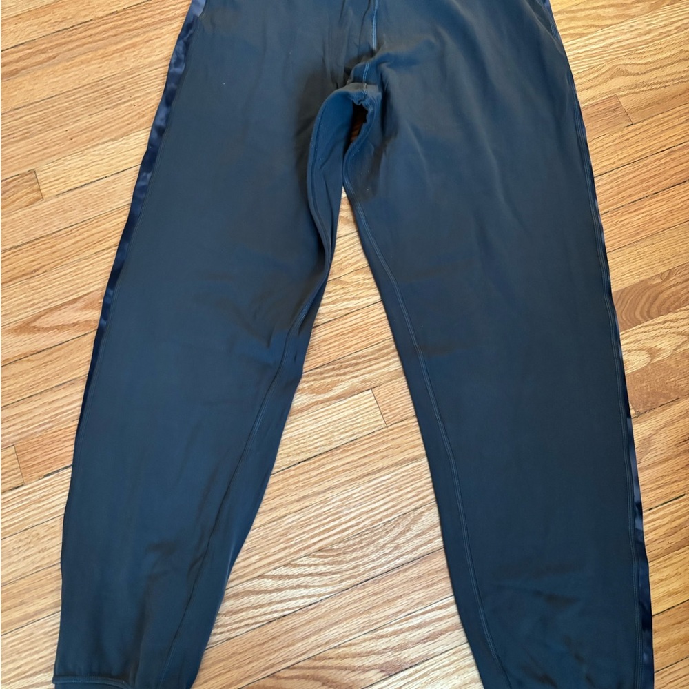 Lululemon 2 Pants